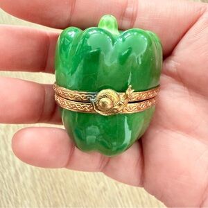 Vtg Rochard Limoges Peint Main Trinket Box, Vegetable Green Pepper, Hand Painted